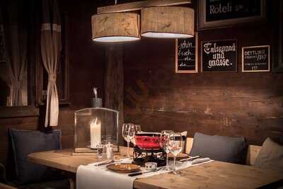 Fondue Alp Grossmünsterplatz