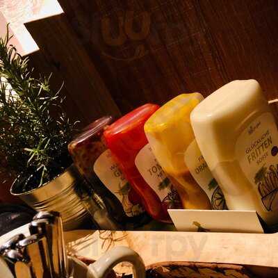 Hans Im GlÜck - Burgergrill & Bar