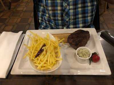 Beef7 Premium Steakhouse & Bar