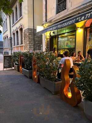 71 Bar Restaurant