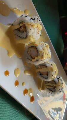 Lugangeles Tropical Café