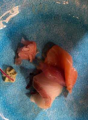 Lugangeles Tropical Café