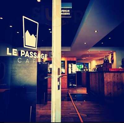 Le Passage Café