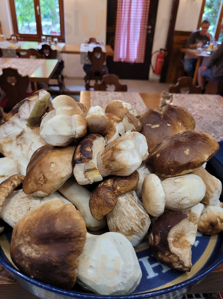 Osteria Grotto Del Mulo