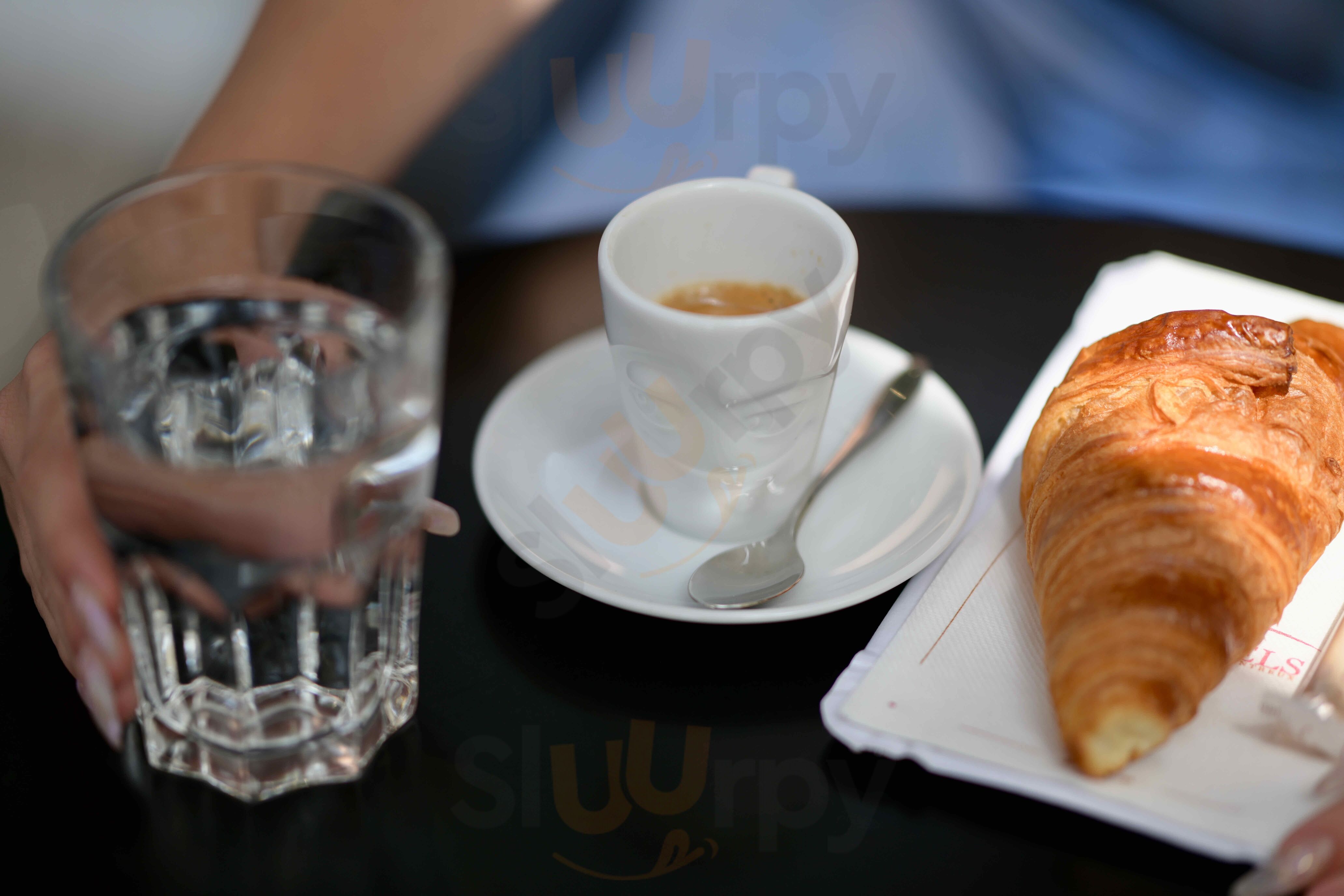 Yantra Coffee Shop