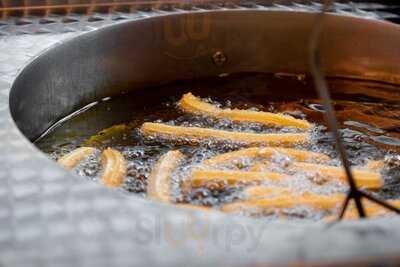 Los Churros Hermanos