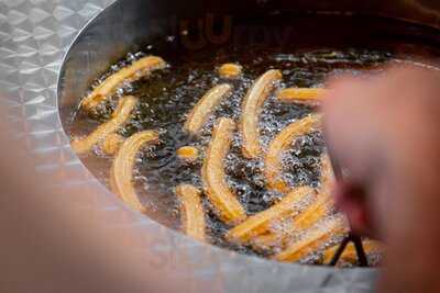 Los Churros Hermanos