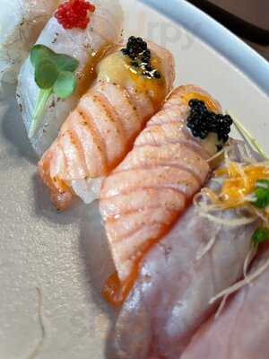 Icon Sushi Lounge