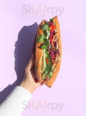 Le Bánh Mì