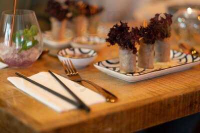 Zap Restaurant & Bar