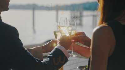 Hermitage Beach Club