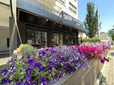 Tacos Ramiro Y Macario