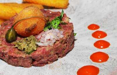 Cave-bar & Restaurant Le180