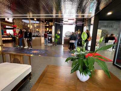 Wok Palais Royal Restaurant