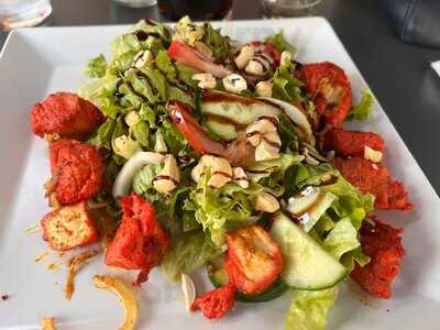 Trishul R Café Restaurant Indien