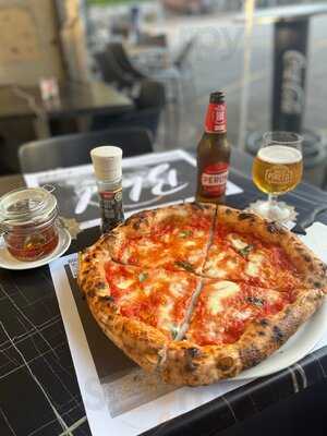 Blend Pizzeria Napoletana & Apèro Bar