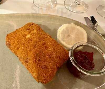 Zum Königstuhl Restaurant  Bar  Events