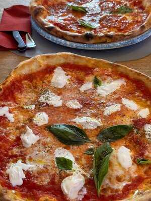Pizzeria Mamma Mia