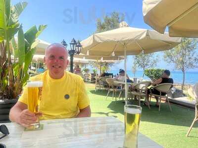 Zafeiro's Bar Restaurant