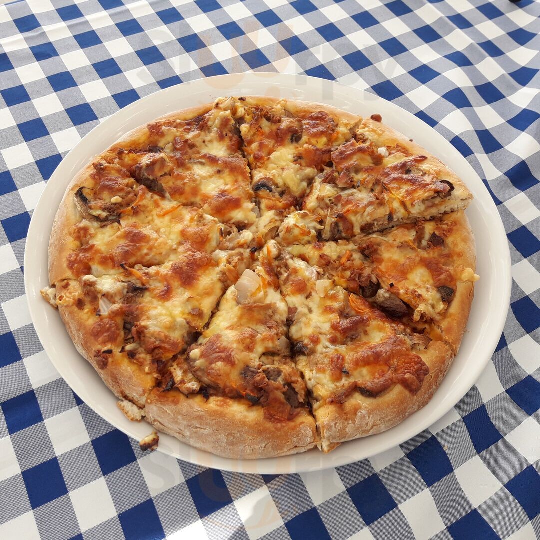 Mamma Mia Cyprus Tavern