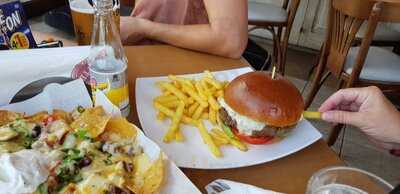 Drifters Bar & Grill