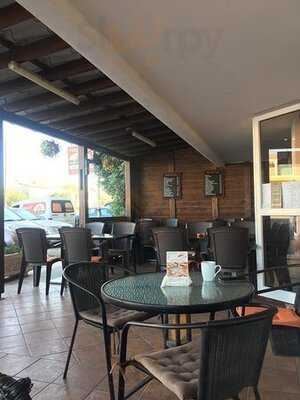 The Greeky Spoon Snack Bar