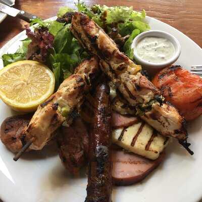 Taps Irish Pub (bar & Grill)