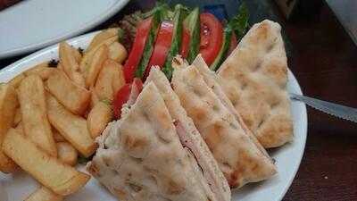 Taps Irish Pub (bar & Grill)