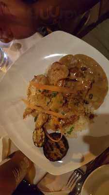 Elaine's Bar & Grill