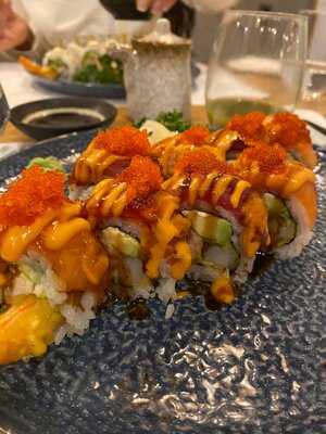 Mori Restaurant & Lounge