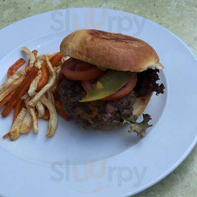 La Hospoda Bistro Colonial