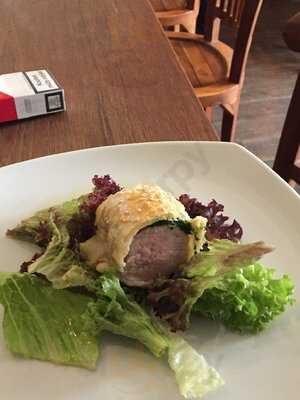 La Hospoda Bistro Colonial