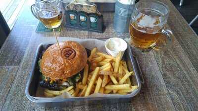 Domyno Burger Bar