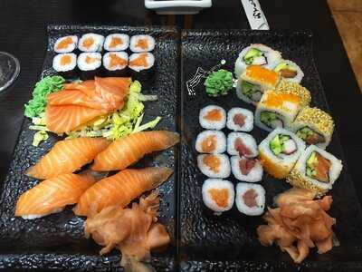 Baifu - Running Sushi