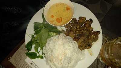 V&j Cafe-running-sushi