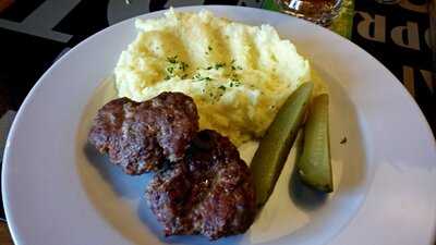 Potrefena Husa Lisen