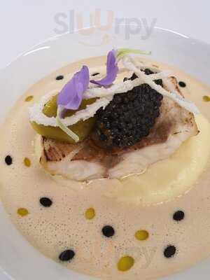 1890 Restaurant & Bar