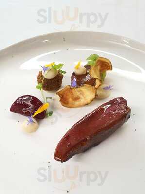 1890 Restaurant & Bar