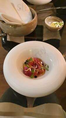 1890 Restaurant & Bar