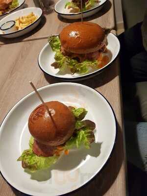 Domyno Burger Bar č.2