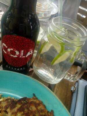 Happy Bean Bistro & Café