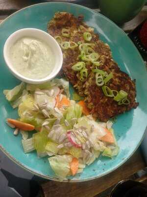 Happy Bean Bistro & Café