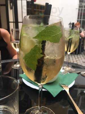 Vinárna Na Šikmé Ploše