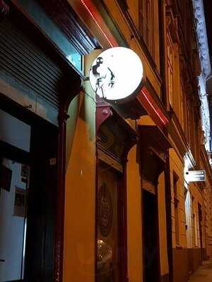 Illegal Beer Pivotéka