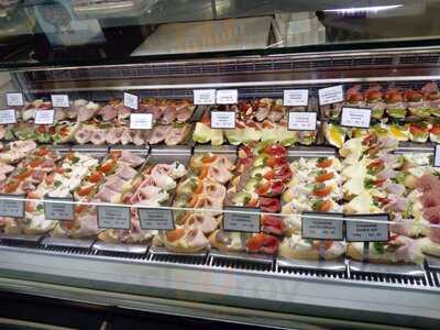 Lahůdky Zlatý Kříž