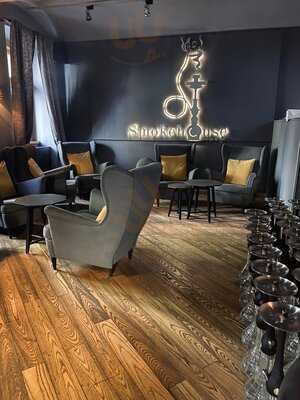 Smokehouse Lounge & Bar