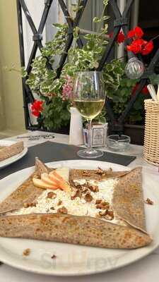 Cafe Creperie Pod  Věží