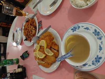 Moon Chinese Restaurant