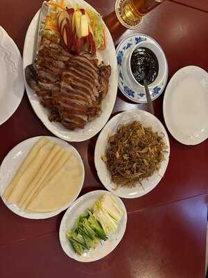 Moon Chinese Restaurant