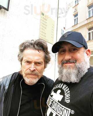 5th District By King Solomon Kosher Restaurant & Café